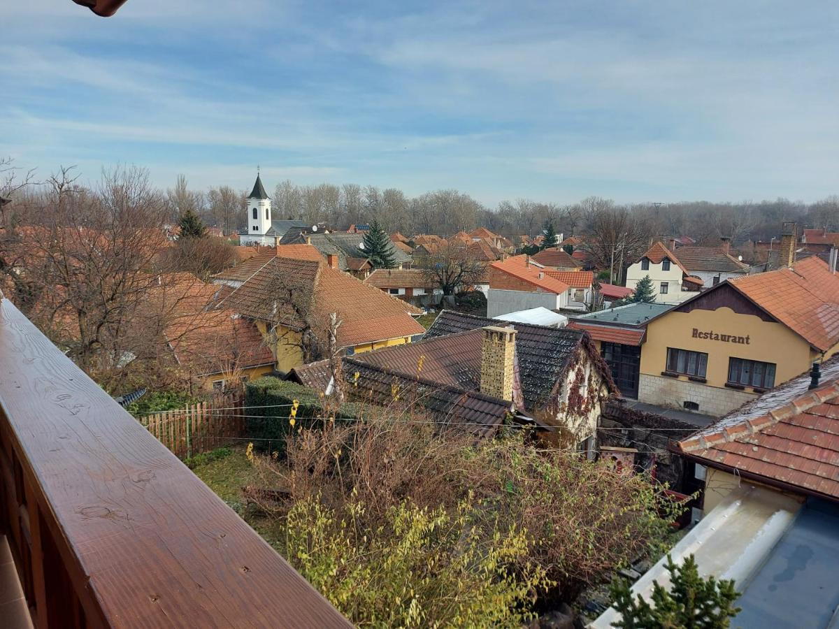 Böne Vendégház és Borozó Tokaj Exterior foto